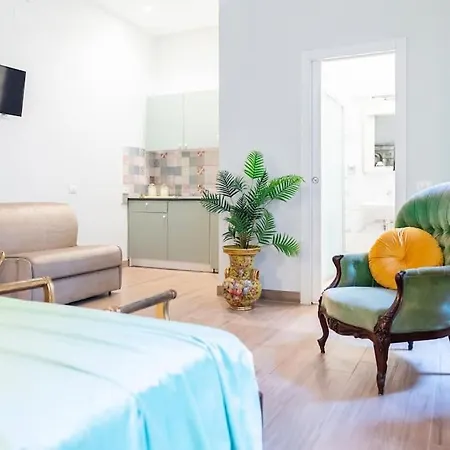 Forum House Colosseo * Рим