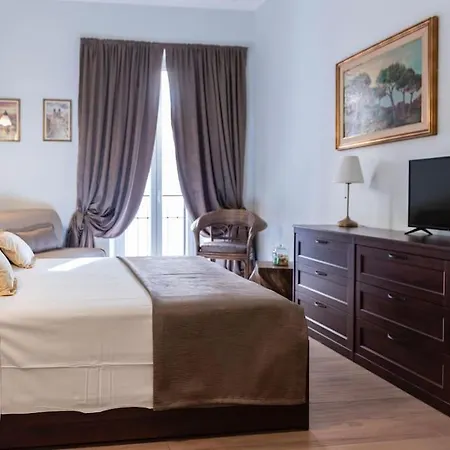 Forum House Colosseo * Рим